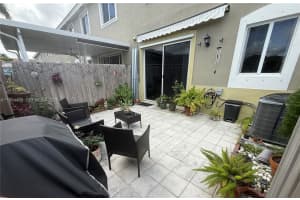 1043 Se 24th Ave Homestead, FL 33035 - MLS#A11954489