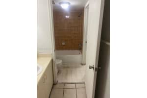 556 Nw 114th Ave 204 Sweetwater, FL 33172 - MLS#A11954512