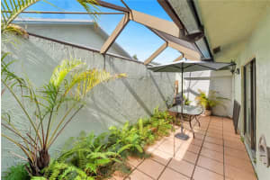 9141 Sw 22nd St Boca Raton, FL 33428 - MLS#A11954514