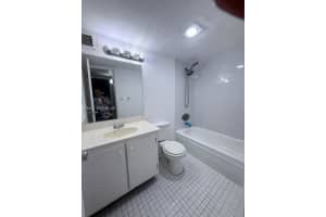 4550 Nw 9th St 812e Miami, FL 33126 - MLS#A11954531