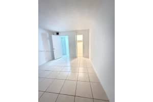 4550 NW 9th St #812e, Miami, FL 33126, - MLS#A11954537