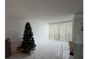 17011 N Bay Rd 912 Sunny Isles Beach, FL 33160 - MLS#A11954560