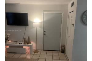 526 Nw 114th Ave 103 Sweetwater, FL 33172 - MLS#A11954564