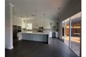 8835 Nw 168th St 0 Miami Lakes, FL 33018 - Off Market