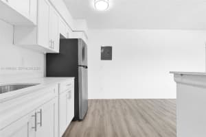 13210 Memorial Hwy 220 North Miami, FL 33161 - MLS#A11954624