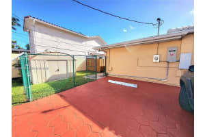 215 S 12th Ave Back Hollywood, FL 33019 - MLS#A11954635