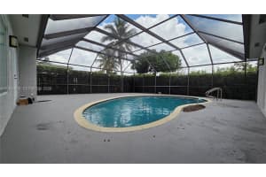 1245 Coral Ln Hollywood, FL 33019 - MLS#A11954666
