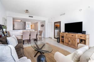 253 Ne 2nd St 3104 Miami, FL 33132 - MLS#A11954689