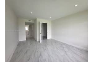 903 Cypress Ter 205 Pompano Beach, FL 33069 - MLS#A11954711