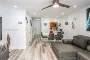 30 Sw 108th Ave 7g Sweetwater, FL 33174 - MLS#A11954784