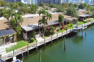 2619 S Parkview Dr Hallandale Beach, FL 33009 - MLS#A11954792