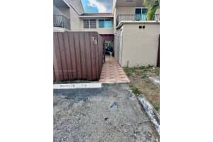 15645 Sw 82nd Cir Ln 7-5 Miami, FL 33193 - MLS#A11954831