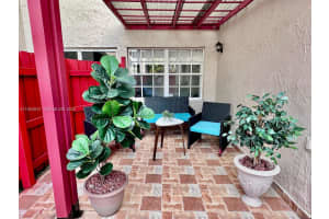 15645 Sw 82nd Cir Ln 7-5 Miami, FL 33193 - MLS#A11954831