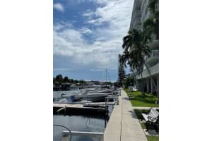 13155 Ixora Ct 901 North Miami, FL 33181 - MLS#A11954843