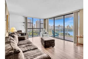 3731 N Country Club Dr 1223 Aventura, FL 33180 - MLS#A11954848