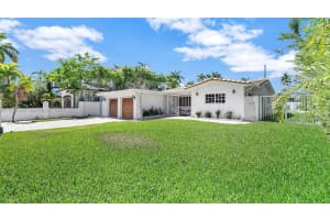 1311 Pierce St, Hollywood, FL 33019, - MLS#A11954854