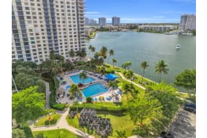 18181 Ne 31st Ct 806, Aventura