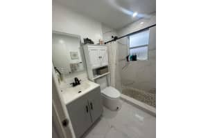 616 Nw 22nd Rd Fort Lauderdale, FL 33311 - MLS#A11954885