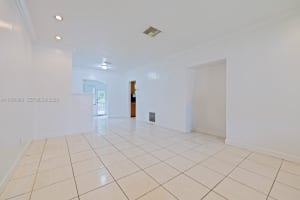 3050 Nw 2nd St Miami, FL 33125 - MLS#A11954888