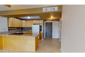 600 Three Islands Blvd 219 Hallandale Beach, FL 33009 - MLS#A11954940