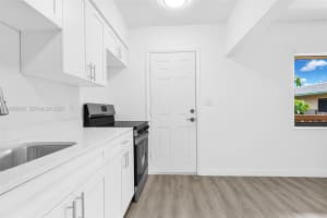 13210 Memorial Hwy 106 North Miami, FL 33161 - MLS#A11955036