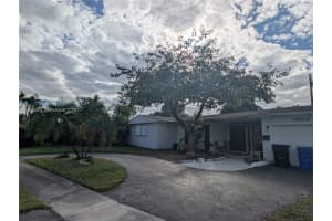 1900 Ne 186th Dr North Miami Beach, FL 33179 - MLS#A11955049