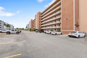 301 Ne 14th Ave 307 Hallandale Beach, FL 33009 - MLS#A11955076