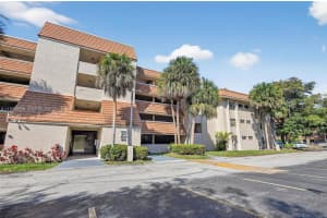 491 Ives Dairy Rd Apt 306-5, Miami, FL 33179, - MLS#A11955094