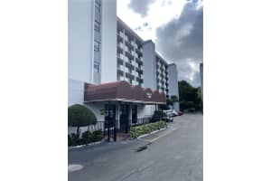 5860 Nw 44th St, Lauderhill