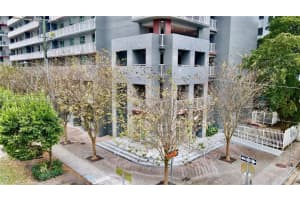 104 Sw 9th St 601, Miami