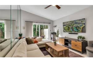 17080 Nw 10th St Pembroke Pines, FL 33028 - MLS#A11955181