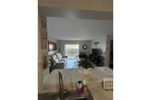 200 W Palm Cir W 104 Pembroke Pines, FL 33025 - MLS#A11955185