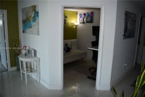 253 2nd St , Miami, FL 33132 - MLS#A11955210