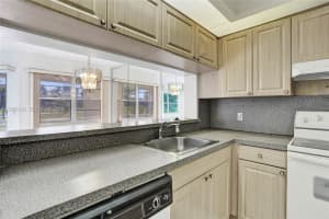 900 Sw 128th Ave 103d Pembroke Pines, FL 33027 - MLS#A11955218