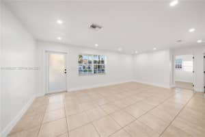 368 Sw 64th Ter Margate, FL 33068 - MLS#A11955237