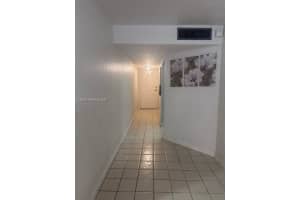 180 Royal Palm Rd 111 Hialeah Gardens, FL 33016 - MLS#A11955242