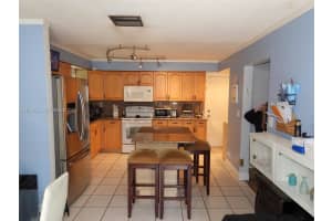 9331 Nw 33rd Mnr Sunrise, FL 33351 - MLS#A11955252