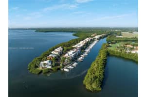 6114 Paradise Point Dr Palmetto Bay, FL 33157 - MLS#A11955277