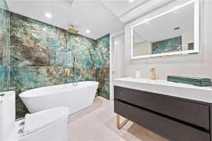 3703 Ne 166th St 406 North Miami Beach, FL 33160 - MLS#A11955279