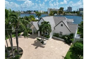 7601 Beachview Dr North Bay Village, FL 33141 - MLS#A11955338