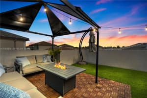 4809 Nw 83rd Pkwy, Doral