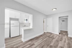 2729 Sw 18th St 2 Miami, FL 33145 - MLS#A11955367