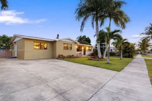 29925 Sw 154th Ct Homestead, FL 33033 - MLS#A11955393