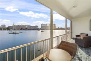 2200 Diana Dr 205 Hallandale Beach, FL 33009 - MLS#A11955425