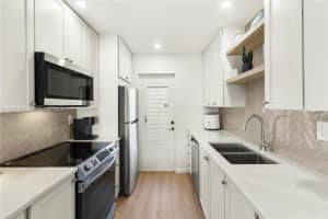 2200 Diana Dr 205 Hallandale Beach, FL 33009 - MLS#A11955425