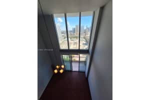 690 SW 1st Ct APT 2711, Miami, FL 33130, - MLS#A11955447