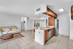 8606 Sw 3rd St 103 Pembroke Pines, FL 33025 - MLS#A11955463