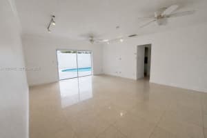 710 Nw 78th Ave Pembroke Pines, FL 33024 - MLS#A11955472