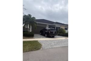 15062 Sw 177th Ter, Miami