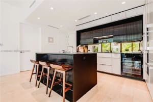 300 E Collins Ave 2d Miami Beach, FL 33139 - MLS#A11955489